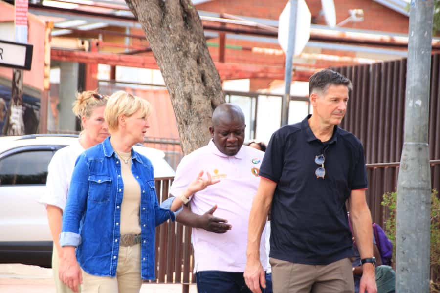 Johannesburg: Soweto & Apartheid Museum Half-Day Tour - The Apartheid Museum in roughly two hours
