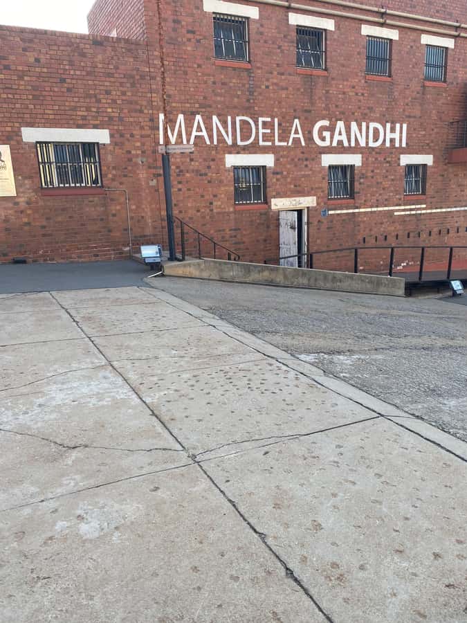 Johannesburg: Soweto & Apartheid Museum Half-Day Tour - What is included, and what you should plan for
