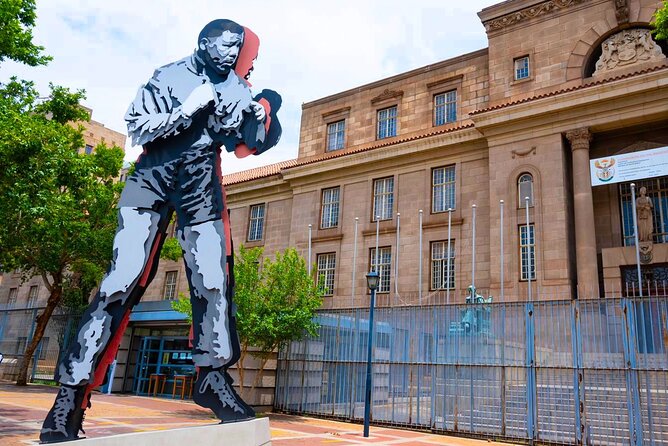 Johannesburg,Soweto & Apartheid museum tour - Starting with Constitution Hill and the Constitutional Court