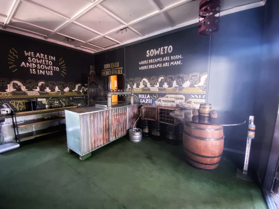 Johannesburg: Soweto Tour with Lunch - The informal settlement and Soweto’s sharp contrasts