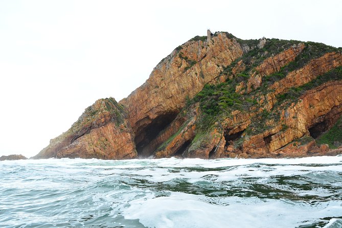 Knysna Heads & Lagoon Adventure Tour - Approaching the sandstone cliffs of Knysna Heads