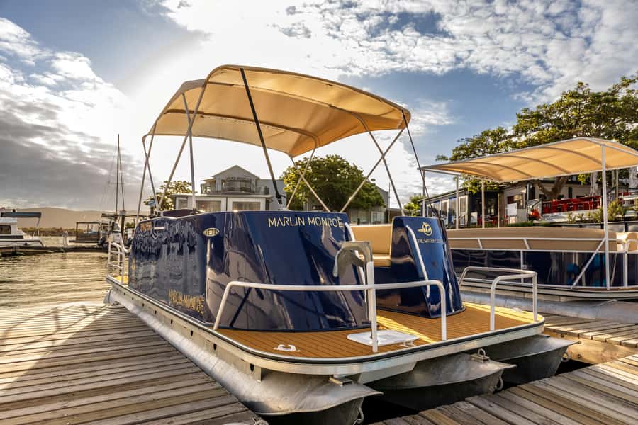 Knysna: Knysna Lagoon Pontoon Boat Cruise - Setting out from The Water Club