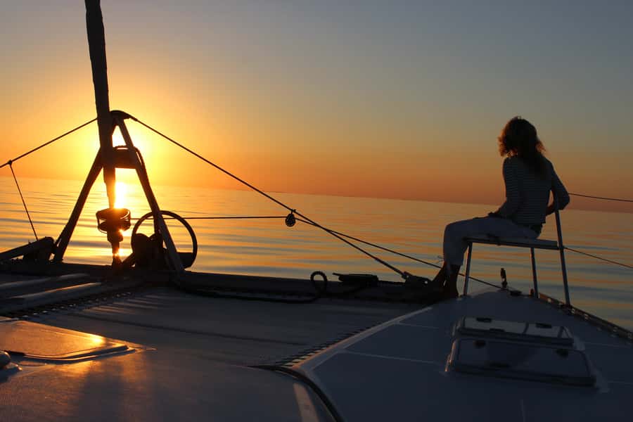 Knysna: Luxury Sunset Cruise with Captain's Barbeque - Through the Heads and toward the Indian Ocean