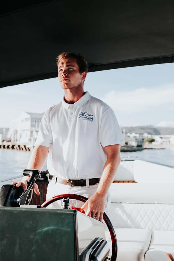 Knysna: Scenic Cruise Aboard a Luxury Lounge Cruiser - Should you book this Knysna lagoon cruise?