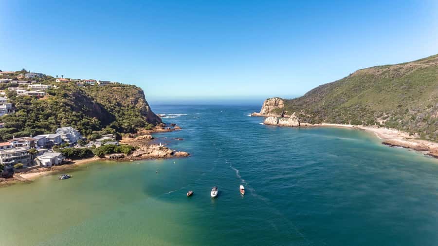 Knysna: Sightseeing Cruise on Coquette - What the captain adds to the hour