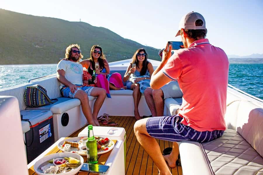 Knysna: Sunset Lagoon Cruise - Meeting the boat at Bella Vita