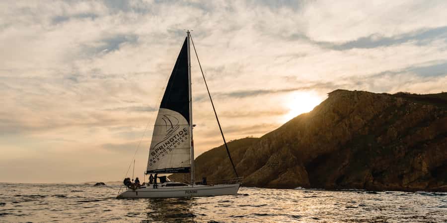 Knysna Sunset Sailing Cruise with Light Dinner and Wine - Practical advice for a smooth evening
