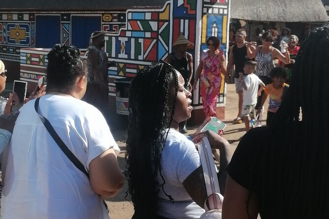 Lesedi Cultural Village - The drumming and dance show brings the visit to life