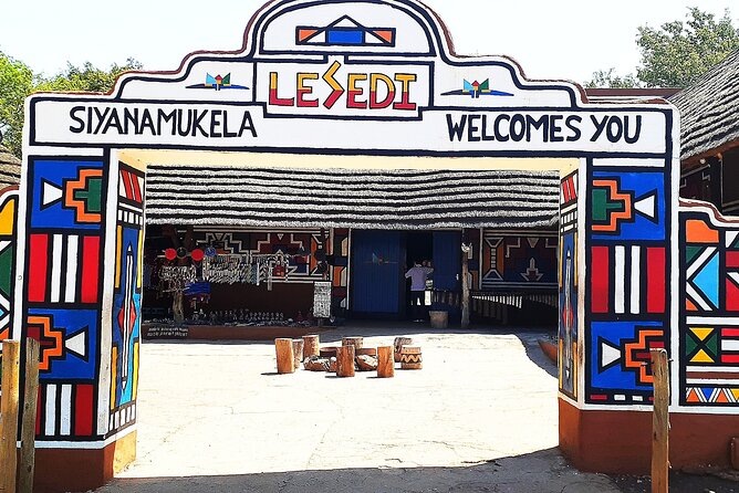 Lesedi Cultural Village Tour - The drive from Johannesburg with local context