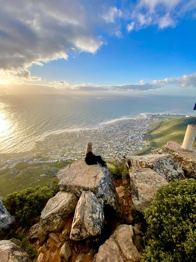 Lion's Head Hike: Cape Town - Sunrise or Sunset Hike - The pickup and first steps toward the mountain