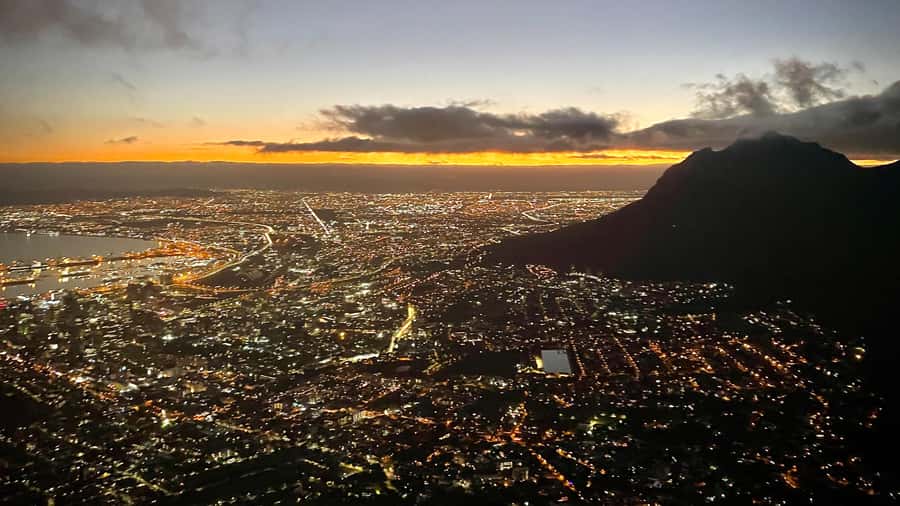 Lion's Head Sunrise or Sunset Hike + Hotel Pick-Up - Pickup in a military green Suzuki Jimny