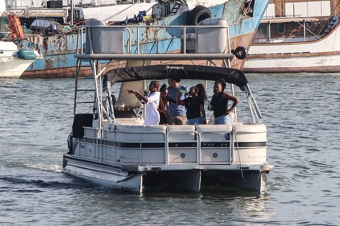 Luxury Harbour Ocean Boat Cruise - What makes the scenery photogenic