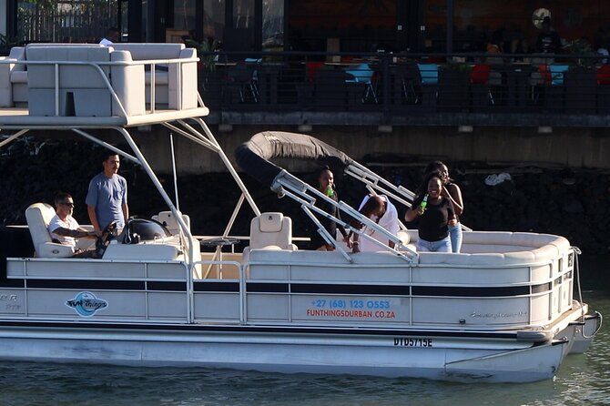 Luxury Harbour Ocean Boat Cruise - A relaxed outing for couples, families, and friends