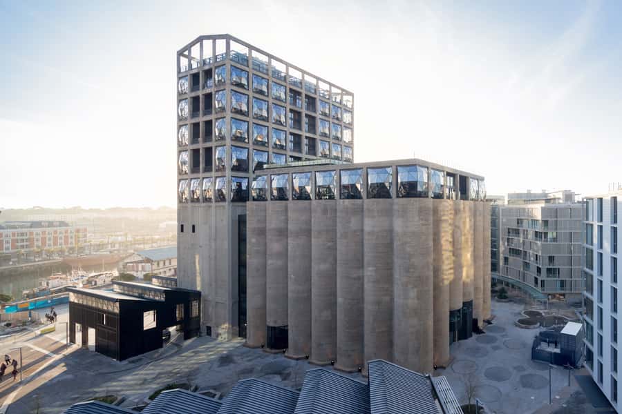 Museum of Contemporary African Art: Fast-Track Zeitz MOCAA - The central atrium and the 42 concrete tubes