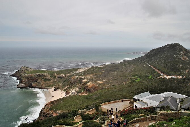 Peninsula Tour - Simon’s Town, two hours by the naval base