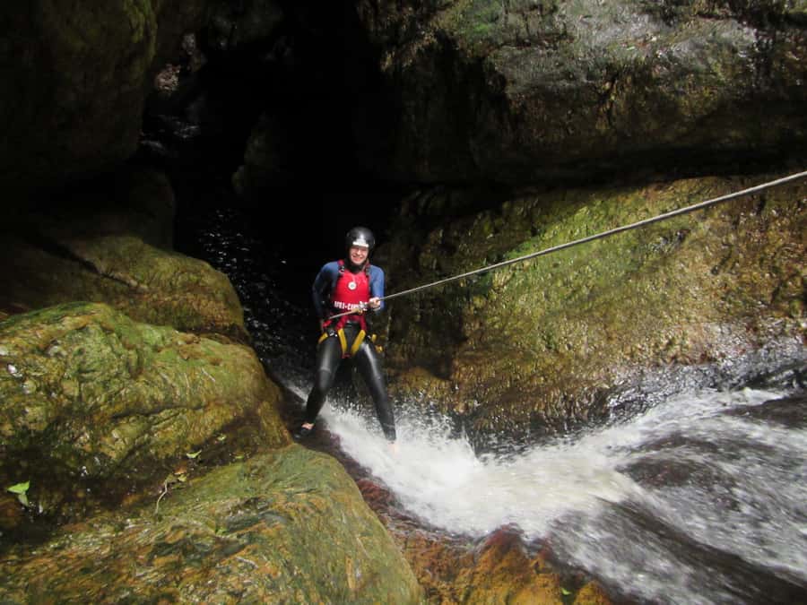 Plettenberg Bay: Canyoning Trip - Cliff jumps from 1 to 7 meters