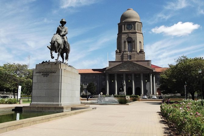 Pretoria Historical Tour - Church Square: Pretoria’s civic center