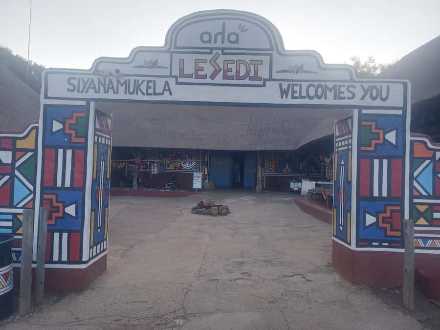 Pretoria/Sandton: Cradle of Humankind & Sterkfontein Caves - Who will get the most from this experience
