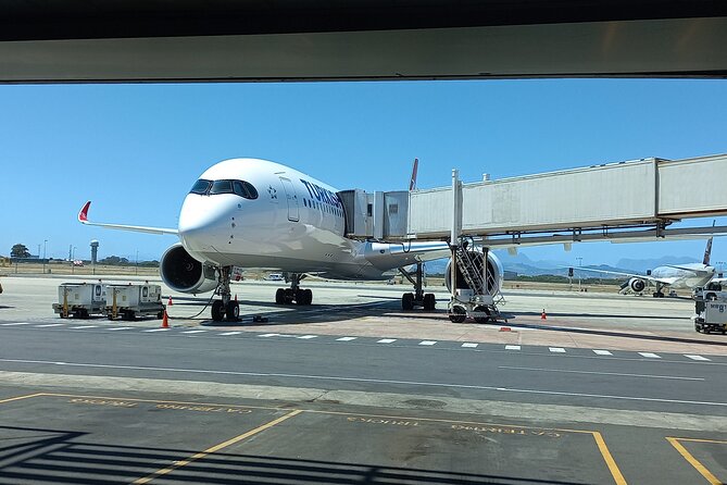 Private Cape Town International Airport Transfer - Finding the driver in the arrivals hall