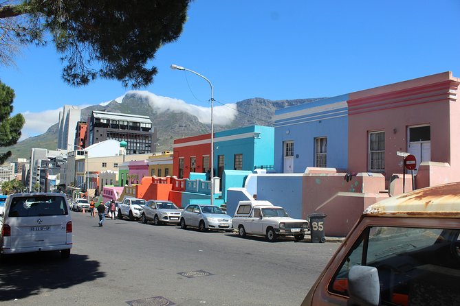 Private City Tour Table Mountain + Cable Car Ticket Camps Bay H/D - Signal Hill and the city from another angle