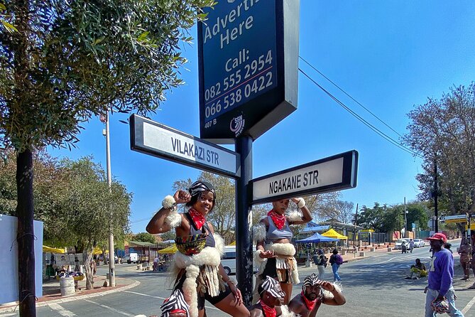 Private Full Day Soweto and Johannesburg Tour from Johannesburg or Pretoria - The Carlton Centre and the Top of Africa