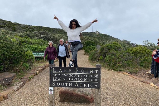 Private Full Day Tour To Cape Point, Penguins With Table Mountain. - Simon’s Town and Boulders Beach penguins