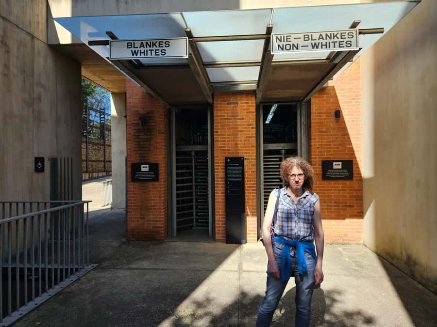 Private Soweto,Mandela House,Apartheid Museum,Constitution - Spending two to three hours at the Apartheid Museum