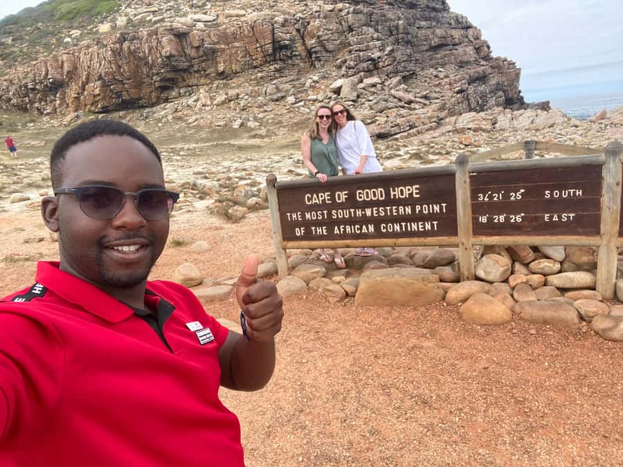Private Tour:Cape of Good Hop>Chapman’s >Penguin>Seal island - Boulders Beach and the African penguins