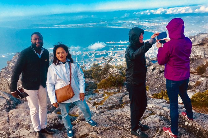 Private Tour: Table Mountain, Penguin Colony & Cape of Good Hope incl. Park Fees - One long day from Cape Town to the Cape of Good Hope
