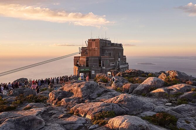 Robben Island and Table Mountain Pre Booked Tickets - The 8:00 AM Pickup and Private Transport