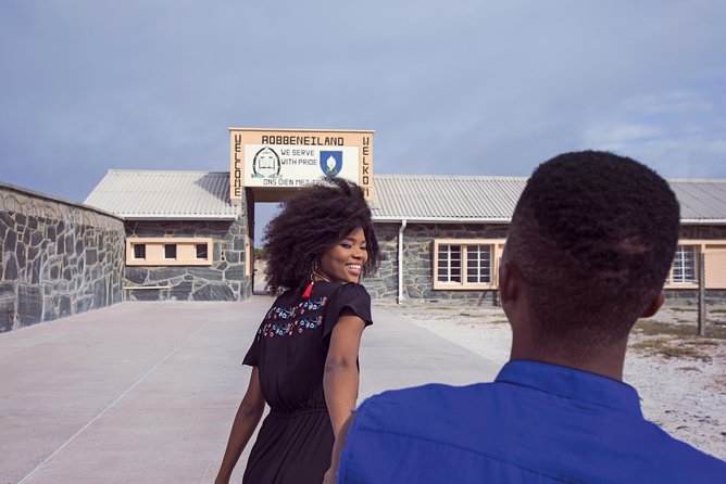Robben Island, Table Mountain and Cape Town City Private Day Tour - Lunch at the V&A Waterfront is flexible but not included