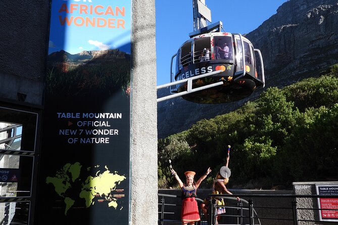 Robben Island & Table Mountain Pre Booked Tickets With Hotel Pick Up & Drop Off - A short Bo-Kaap stop between history and scenery