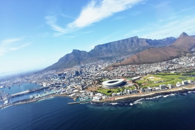 Small Group tour to Stellenbosch with wine tasting - Four estates, four different reasons to raise a glass