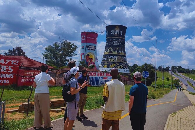 Soweto and Apartheid Museum Guided Tour - Vilakazi Street and Nelson Mandela House
