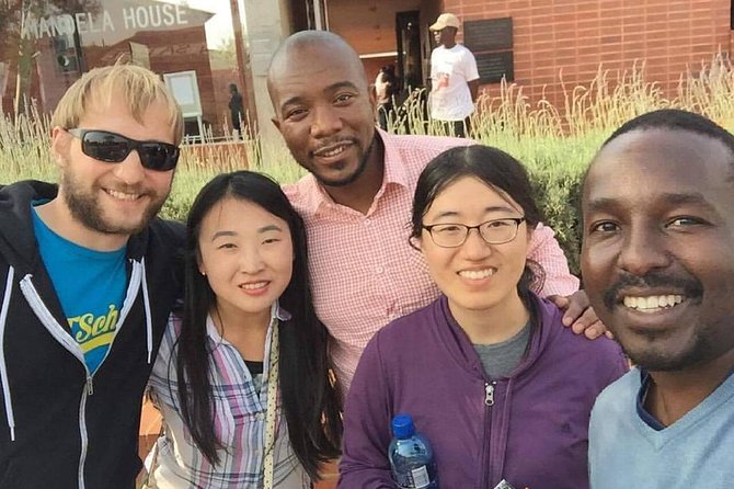 Soweto, Apartheid Museum & Constitution Hill Day Tour - A moving drive through Johannesburg’s inner city