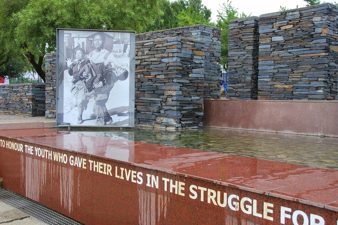 Soweto & Apartheid Museum Tour - Mandela House and Vilakazi Street