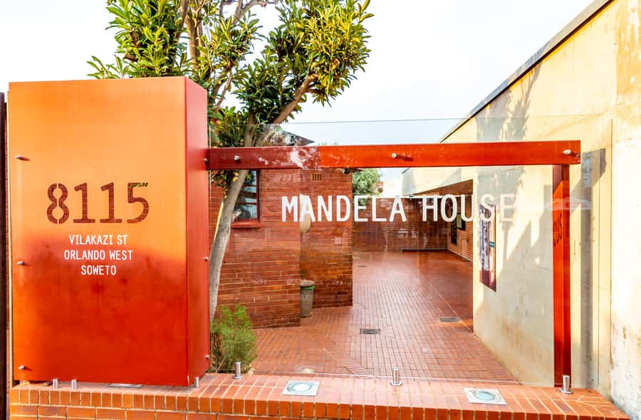 Soweto: Hop-On Hop-Off Bus, City Tour and Apartheid Museum - Why this combination works in Johannesburg