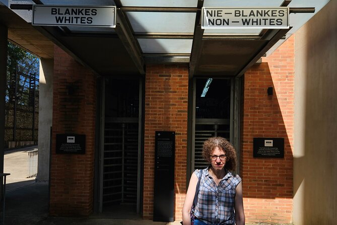 Soweto, Mandela House, Apartheid Musem, Constitutional Court - Mandela House and the story of Vilakazi Street