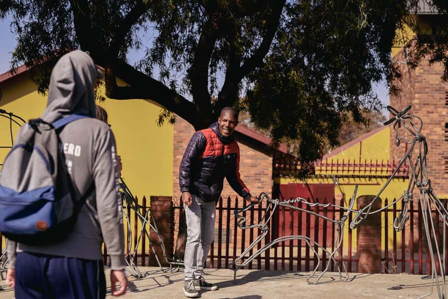 Soweto: Walking Tour with a Local Guide and Lunch - The Soweto Towers finish