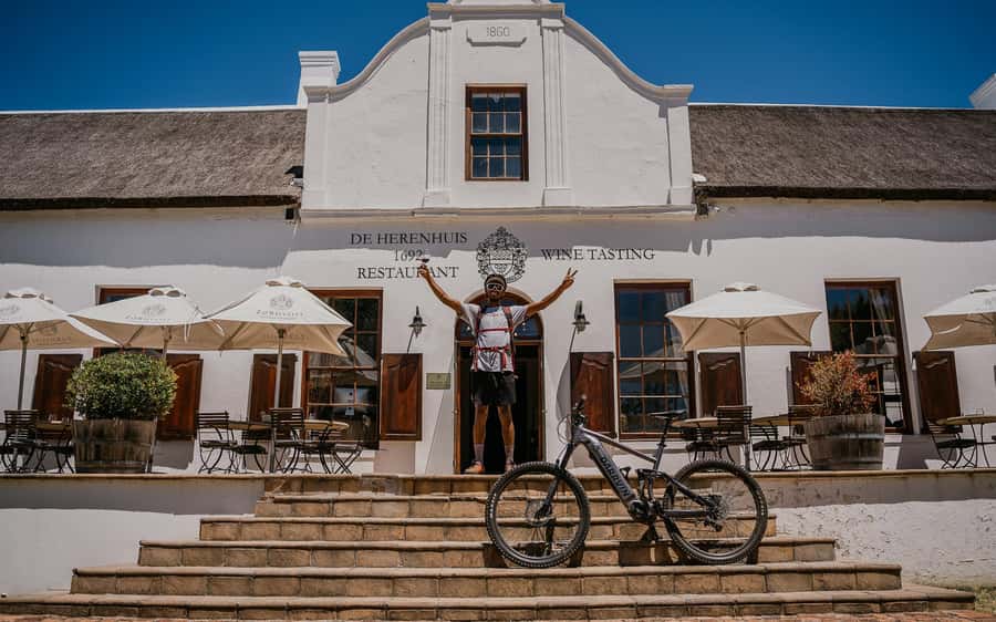 Stellenbosch: Countryside Banhoek valley E-Bike Wine Tour - The second tasting and the value of variety