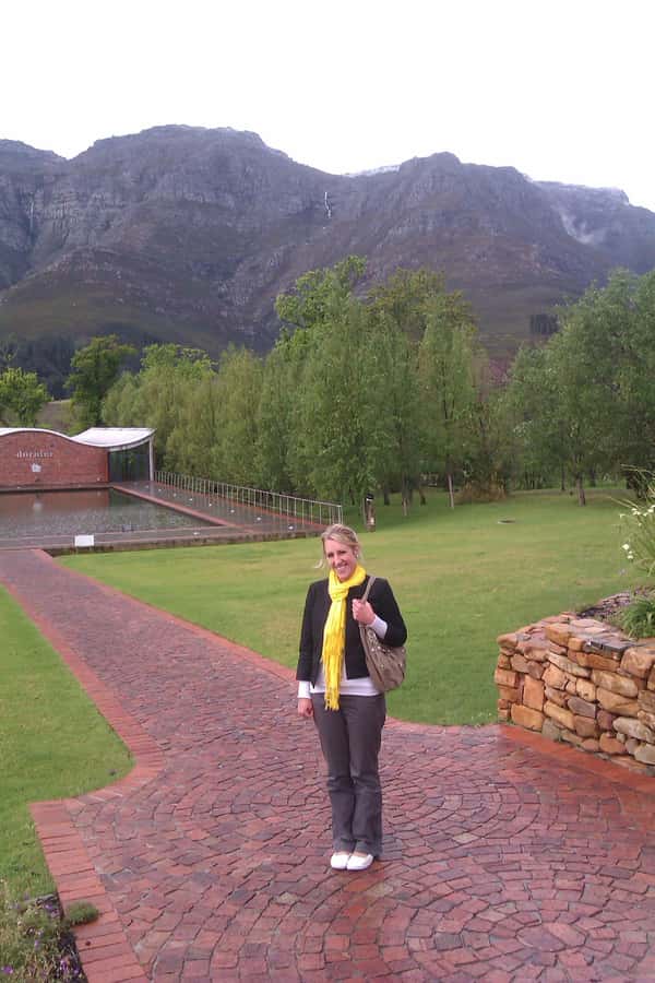 Stellenbosch: Daily Diffirent small group full day wine tour - A small group of two to eight people