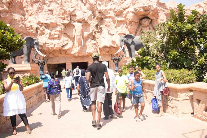 Sun City Day Tour From Johannesburg - Lost City, shopping, dining, and gentler activities
