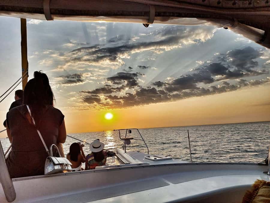 Sunset Cruise with Cape Town Cruises - Table Mountain and the Twelve Apostles from the water