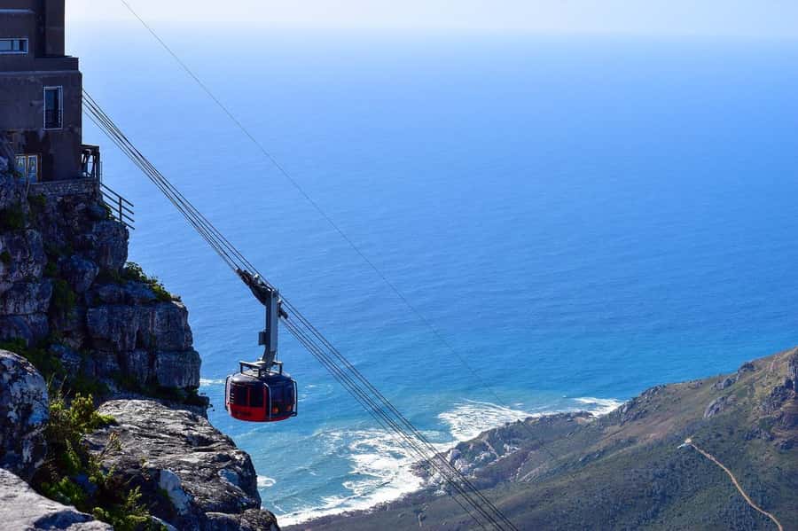 Table Mountain Cable Car Ticket with Transfer - Arriving at the Lower Cable Station
