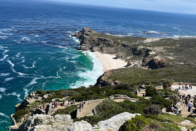 Table Mountain, Penguins & Cape of Good Hope Small Group Tour - Seaforth Beach and lunch with penguins nearby