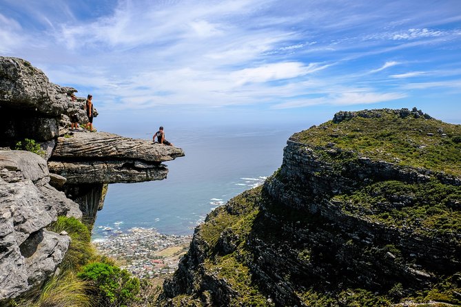 Table Mountain Summit Hike via Kasteelspoort - The steady climb through Table Mountain fynbos