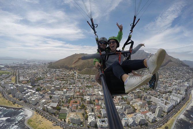 Tandem Paragliding Flight - What the Instructor Handles, and What You Need to Do