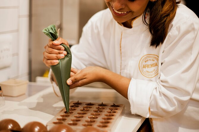 The Art of Chocolate Making Bean-To-Bar Experience in Cape Town - What single-origin Tanzanian chocolate adds to the tasting