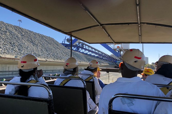 Tour the Cullinan Diamond Mine - The Johannesburg pickup and long ride to Cullinan