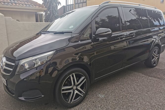 Vehicle Hire Full Day 10Hour Chauffeur Drive Cape Town to 15 PAX - Table Mountain and city sightseeing